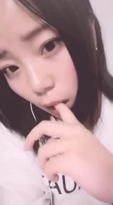 惠州少女露脸厕所自慰